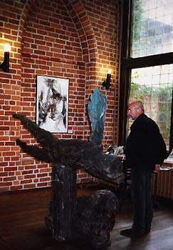 R.Herold in der Ausstellung